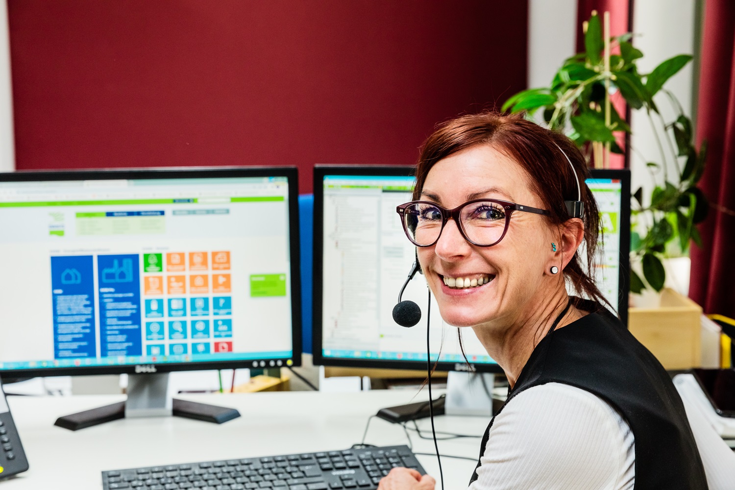 Eine Person am Arbeitsplatz